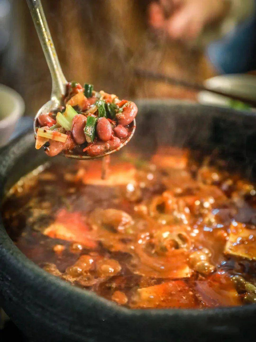 用豆类制作火锅的环保理念