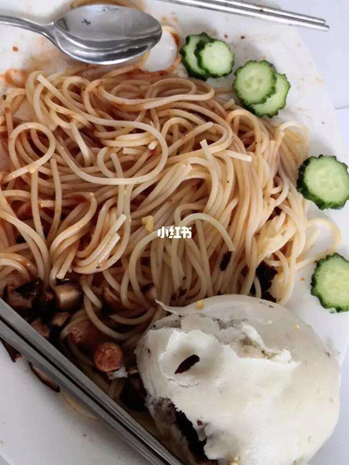如何用意大利面做烧烤风味的蛋糕