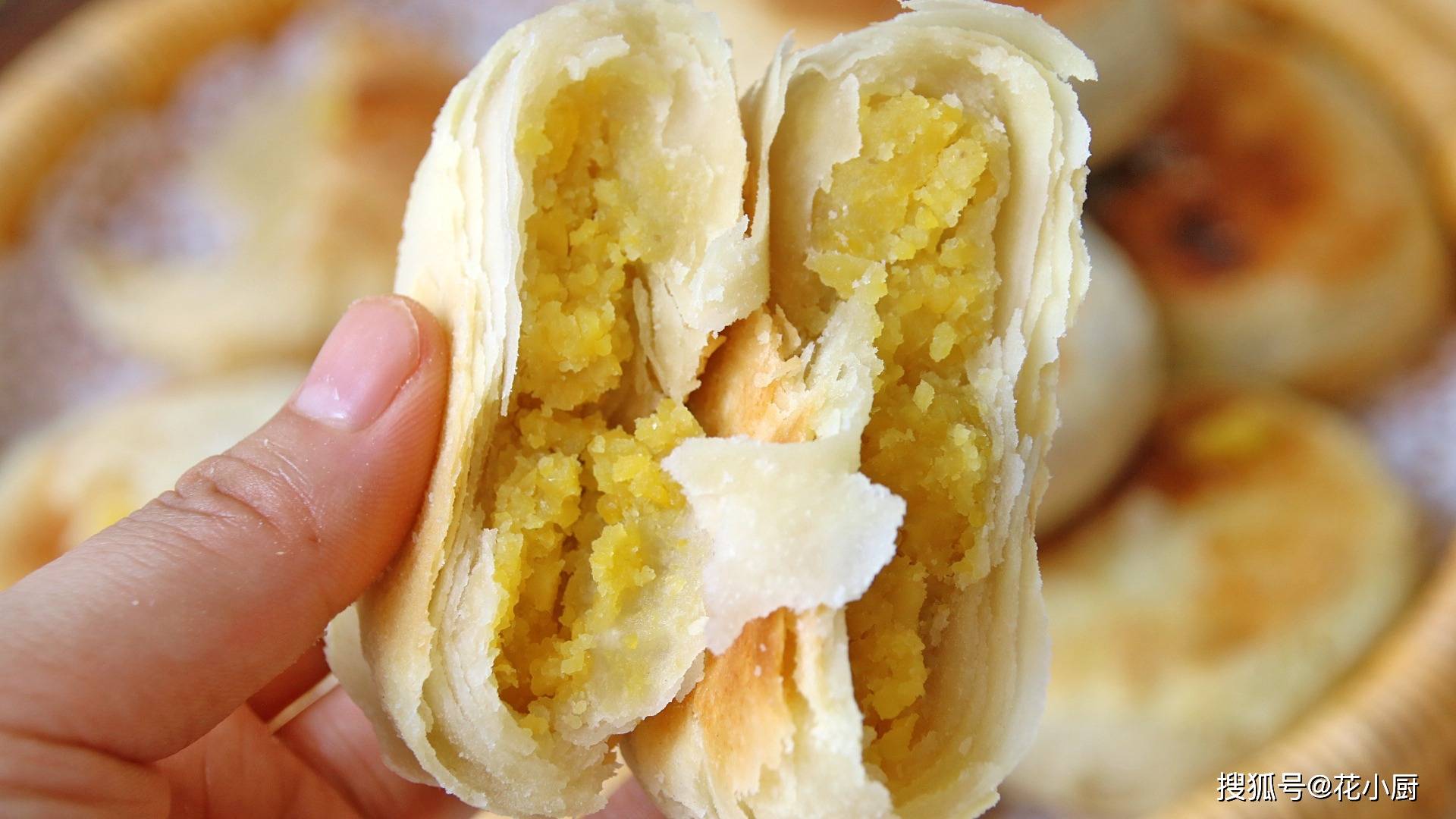 如何判断玉米饼饼皮的最佳油温