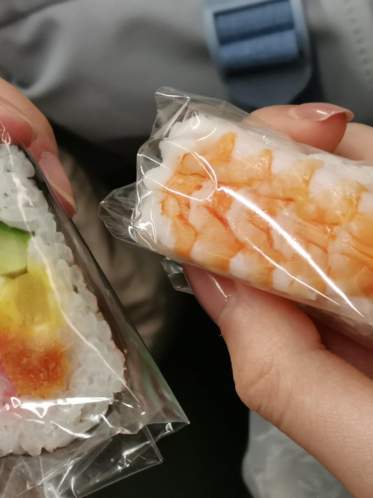海鲜的色泽对寿司口感的影响
