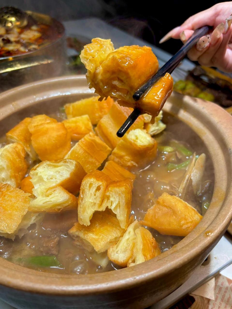 如何用香草提升烧烤汉堡的风味