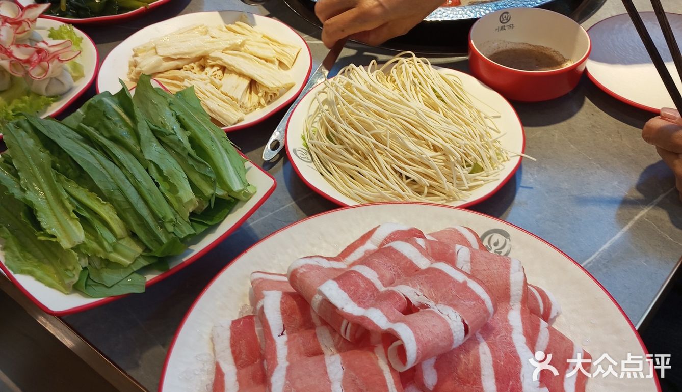 牛肉与羊肉的火锅搭配技巧